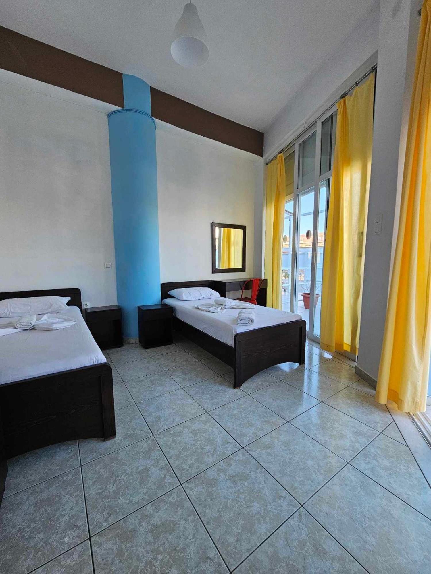 Aparthotel Galini & *